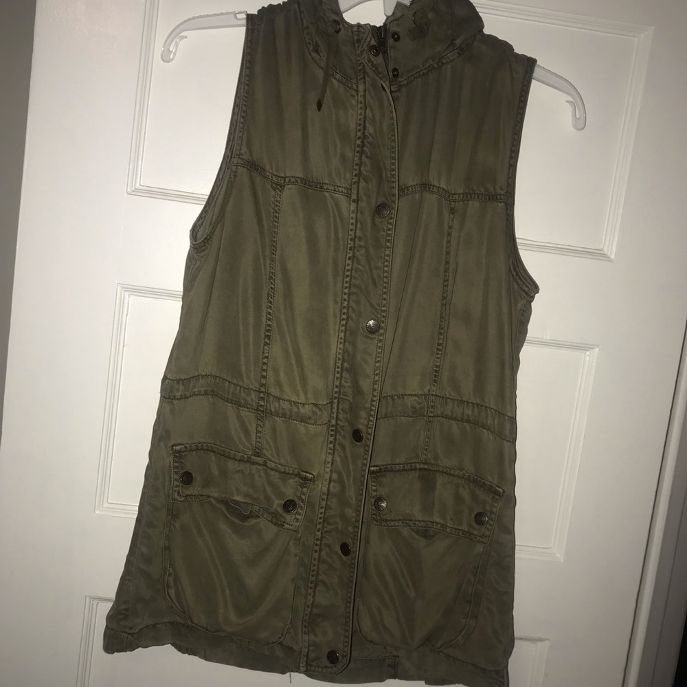 Army green vest